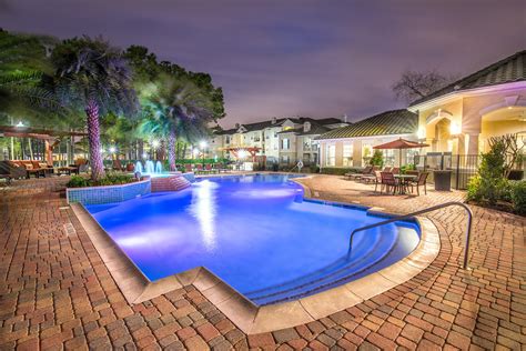 Chandler Park Apartments .
